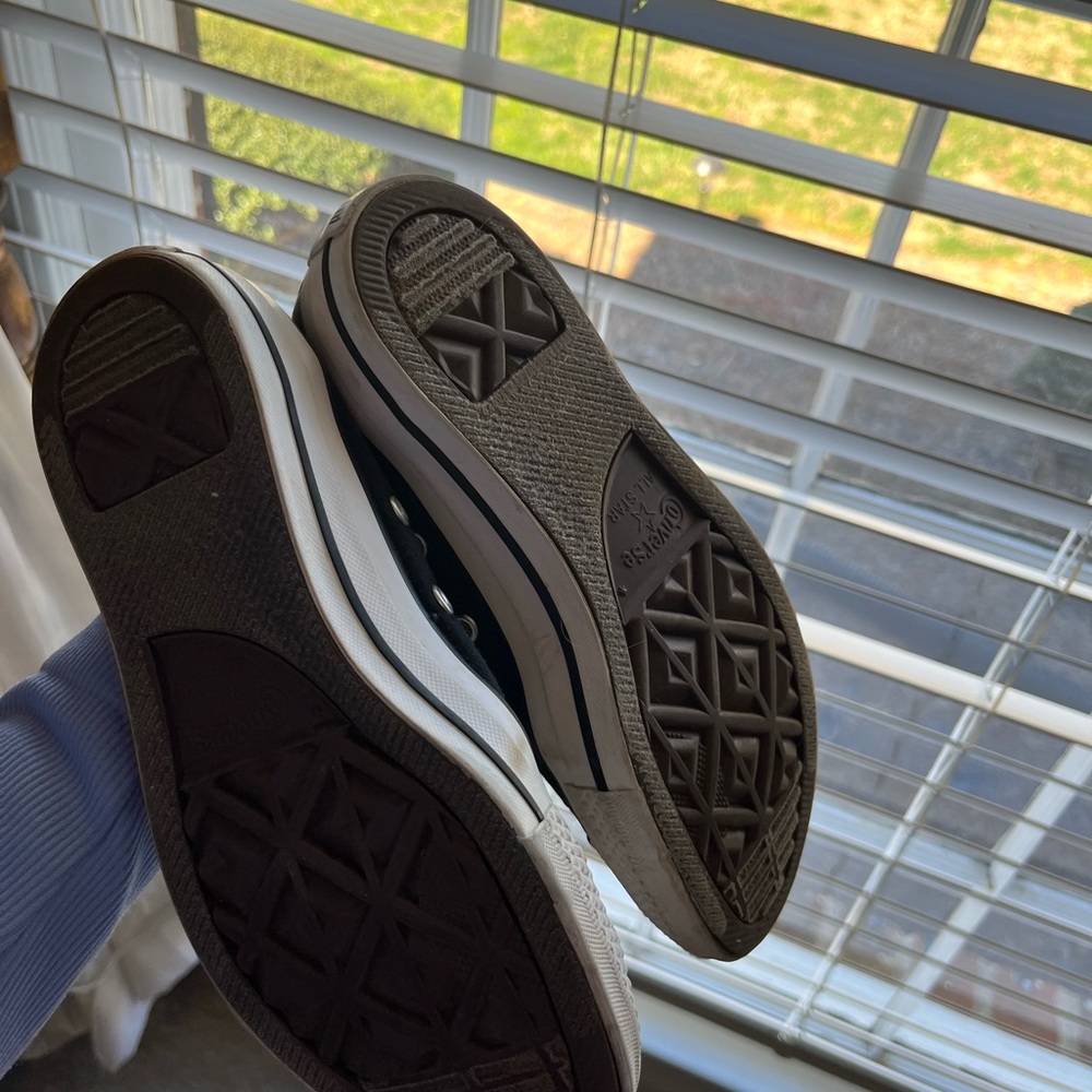 Converse shoes! - Picture 2 of 5